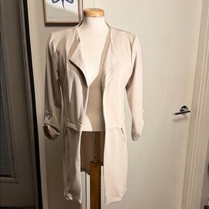 Soho Women's Cream Open-Front Jacket